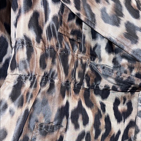St. John Leopard Print Hooded Lightweight Jacket size medium - Picture 5 of 11